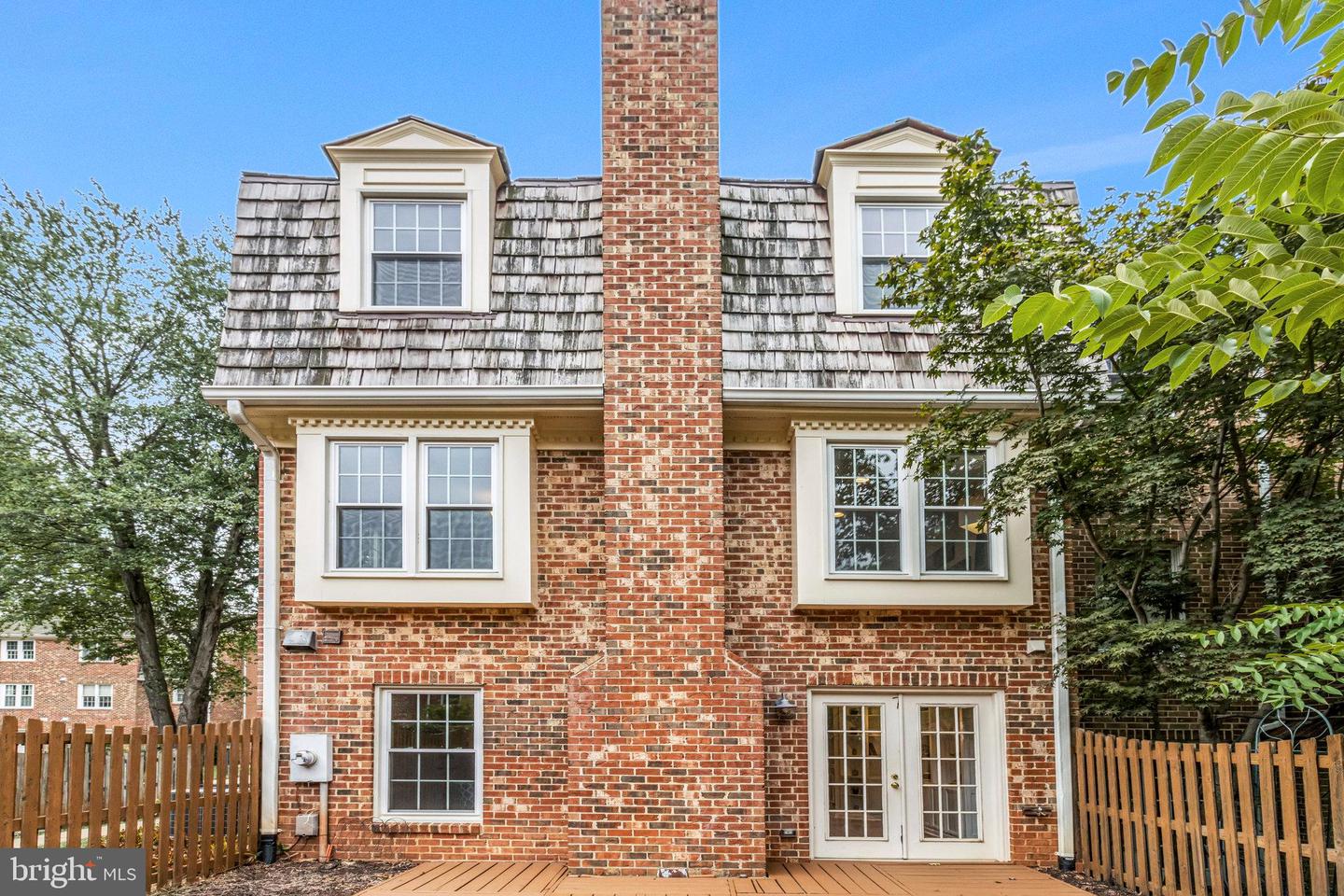 2943 OAKBOROUGH SQ, OAKTON, Virginia 22124, 3 Bedrooms Bedrooms, ,2 BathroomsBathrooms,Residential,For sale,2943 OAKBOROUGH SQ,VAFX2264770 MLS # VAFX2264770