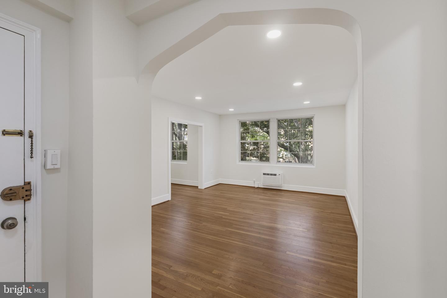 3051 IDAHO AVE NW #204, WASHINGTON, District Of Columbia 20016, 1 Bedroom Bedrooms, ,1 BathroomBathrooms,Residential,For sale,3051 IDAHO AVE NW #204,DCDC2220550 MLS # DCDC2220550