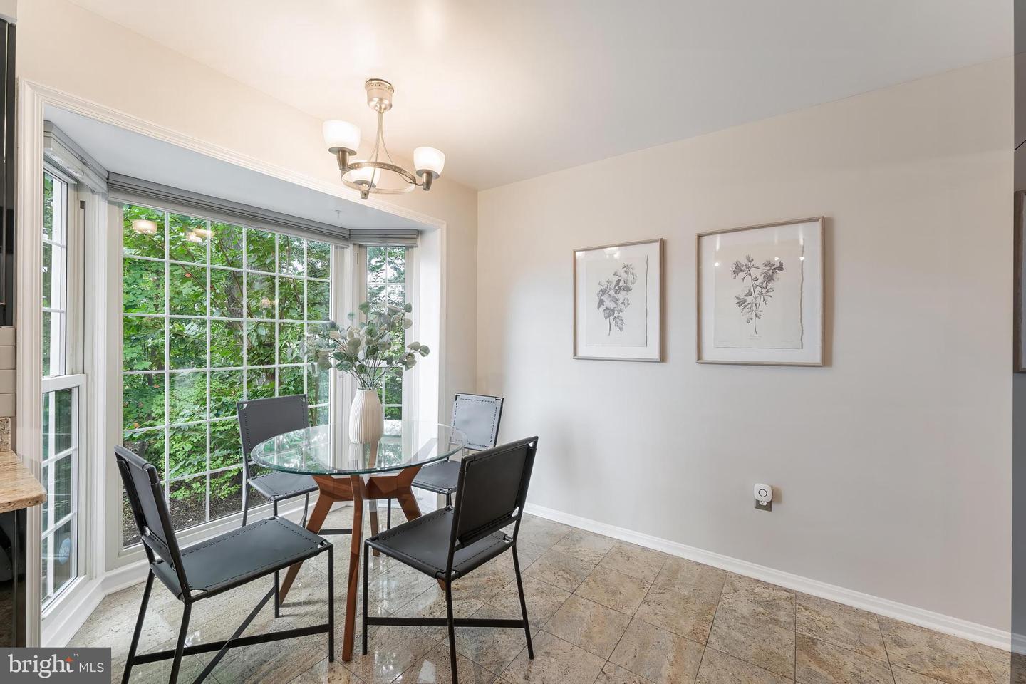 6416 SEVEN OAKS CT, FALLS CHURCH, Virginia 22042, 3 Bedrooms Bedrooms, ,3 BathroomsBathrooms,Residential,For sale,6416 SEVEN OAKS CT,VAFX2265272 MLS # VAFX2265272