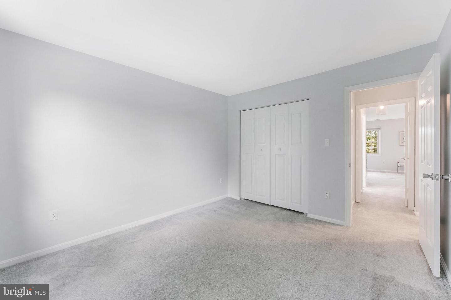 6416 SEVEN OAKS CT, FALLS CHURCH, Virginia 22042, 3 Bedrooms Bedrooms, ,3 BathroomsBathrooms,Residential,For sale,6416 SEVEN OAKS CT,VAFX2265272 MLS # VAFX2265272