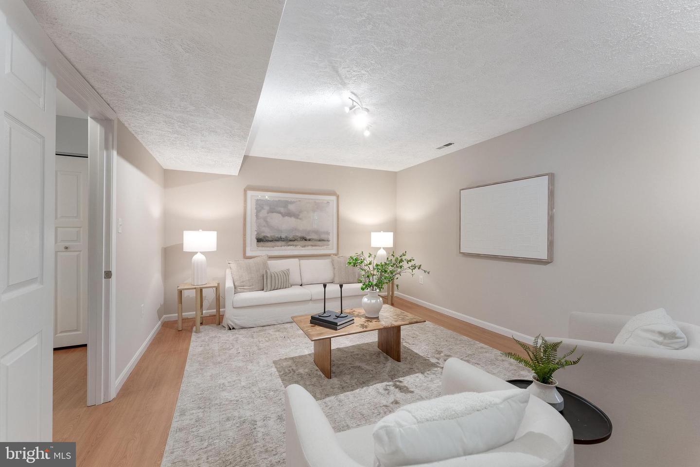 6416 SEVEN OAKS CT, FALLS CHURCH, Virginia 22042, 3 Bedrooms Bedrooms, ,3 BathroomsBathrooms,Residential,For sale,6416 SEVEN OAKS CT,VAFX2265272 MLS # VAFX2265272