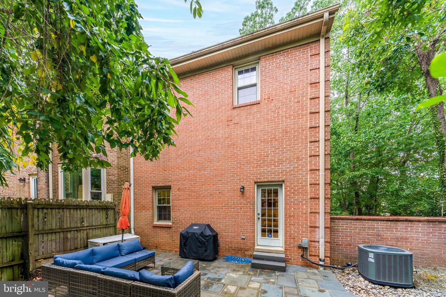 6416 SEVEN OAKS CT, FALLS CHURCH, Virginia 22042, 3 Bedrooms Bedrooms, ,3 BathroomsBathrooms,Residential,For sale,6416 SEVEN OAKS CT,VAFX2265272 MLS # VAFX2265272