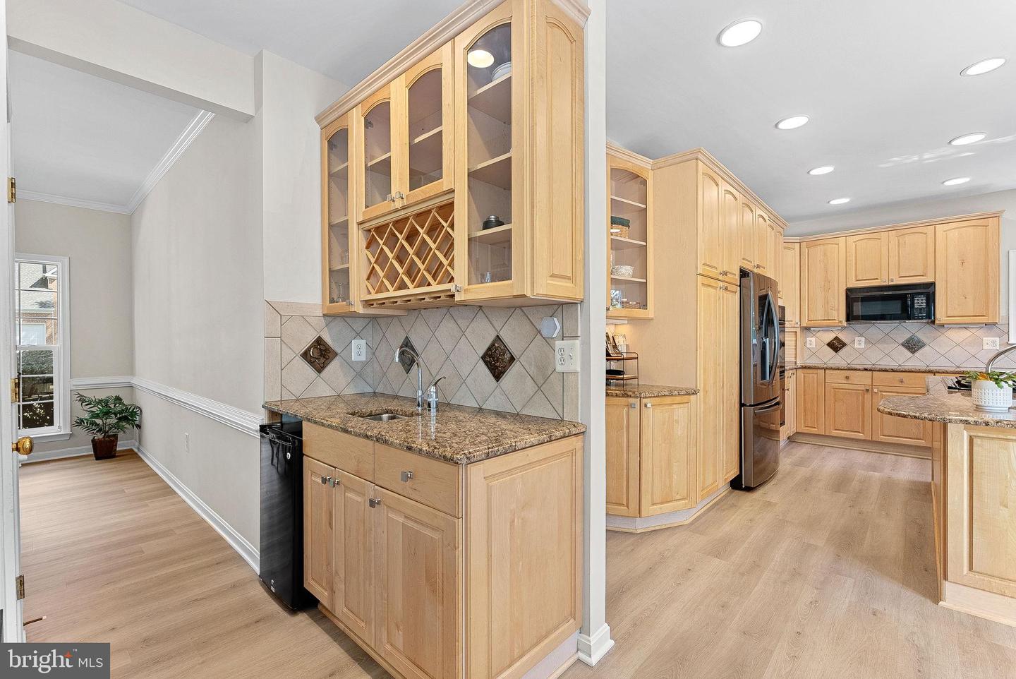 1372 DOMINION RIDGE LN, HERNDON, Virginia 20170, 5 Bedrooms Bedrooms, 9 Rooms Rooms,4 BathroomsBathrooms,Residential,For sale,1372 DOMINION RIDGE LN,VAFX2265330 MLS # VAFX2265330