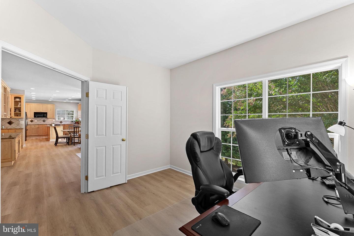 1372 DOMINION RIDGE LN, HERNDON, Virginia 20170, 5 Bedrooms Bedrooms, 9 Rooms Rooms,4 BathroomsBathrooms,Residential,For sale,1372 DOMINION RIDGE LN,VAFX2265330 MLS # VAFX2265330