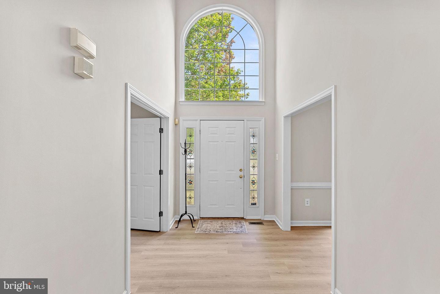 1372 DOMINION RIDGE LN, HERNDON, Virginia 20170, 5 Bedrooms Bedrooms, 9 Rooms Rooms,4 BathroomsBathrooms,Residential,For sale,1372 DOMINION RIDGE LN,VAFX2265330 MLS # VAFX2265330