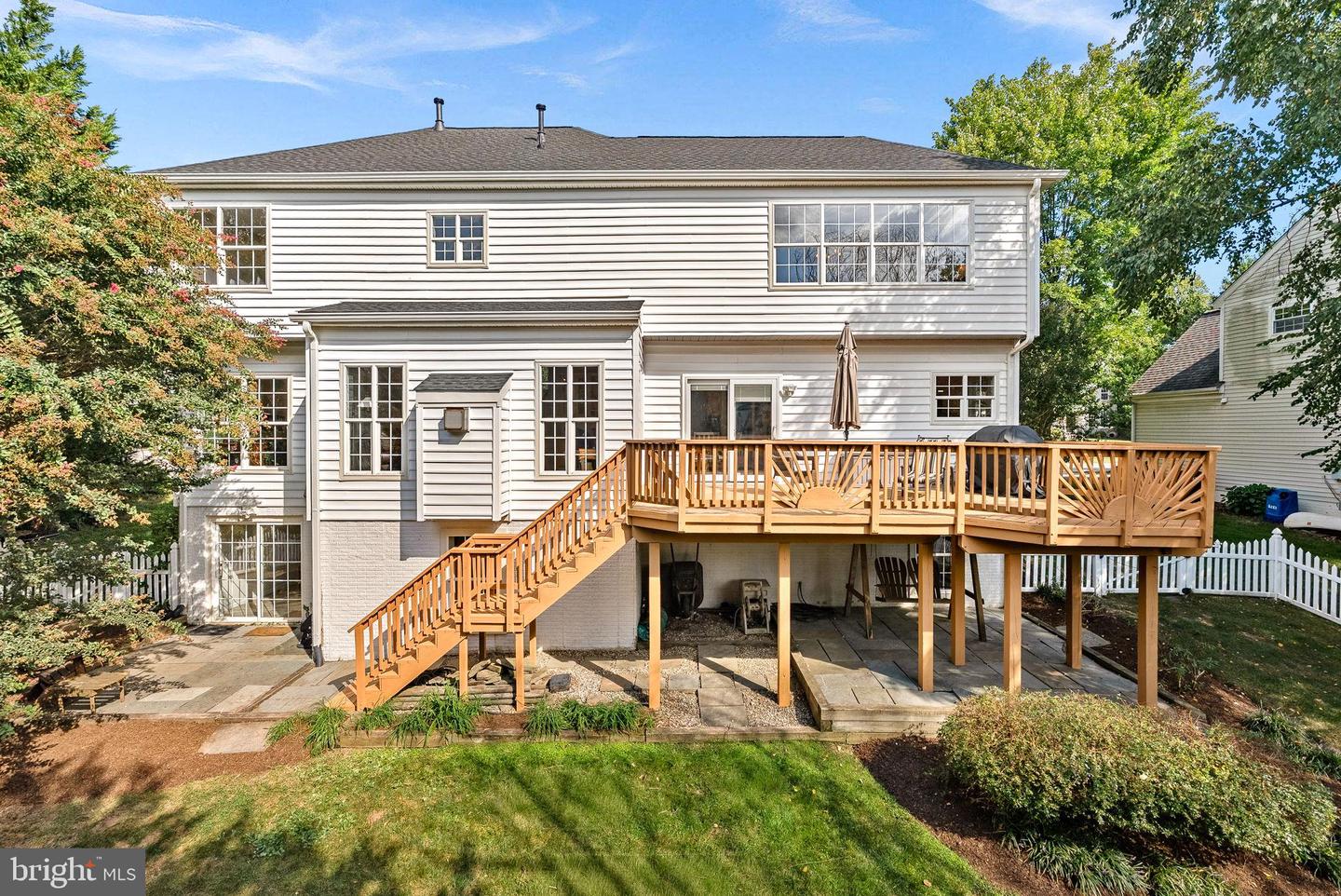 1372 DOMINION RIDGE LN, HERNDON, Virginia 20170, 5 Bedrooms Bedrooms, 9 Rooms Rooms,4 BathroomsBathrooms,Residential,For sale,1372 DOMINION RIDGE LN,VAFX2265330 MLS # VAFX2265330