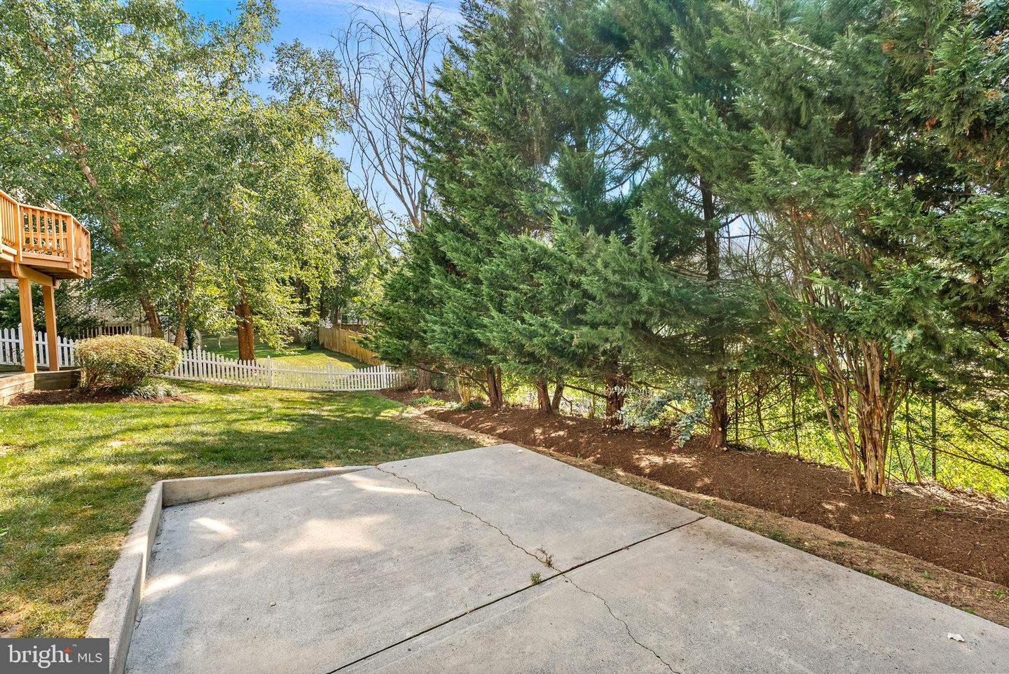 1372 DOMINION RIDGE LN, HERNDON, Virginia 20170, 5 Bedrooms Bedrooms, 9 Rooms Rooms,4 BathroomsBathrooms,Residential,For sale,1372 DOMINION RIDGE LN,VAFX2265330 MLS # VAFX2265330
