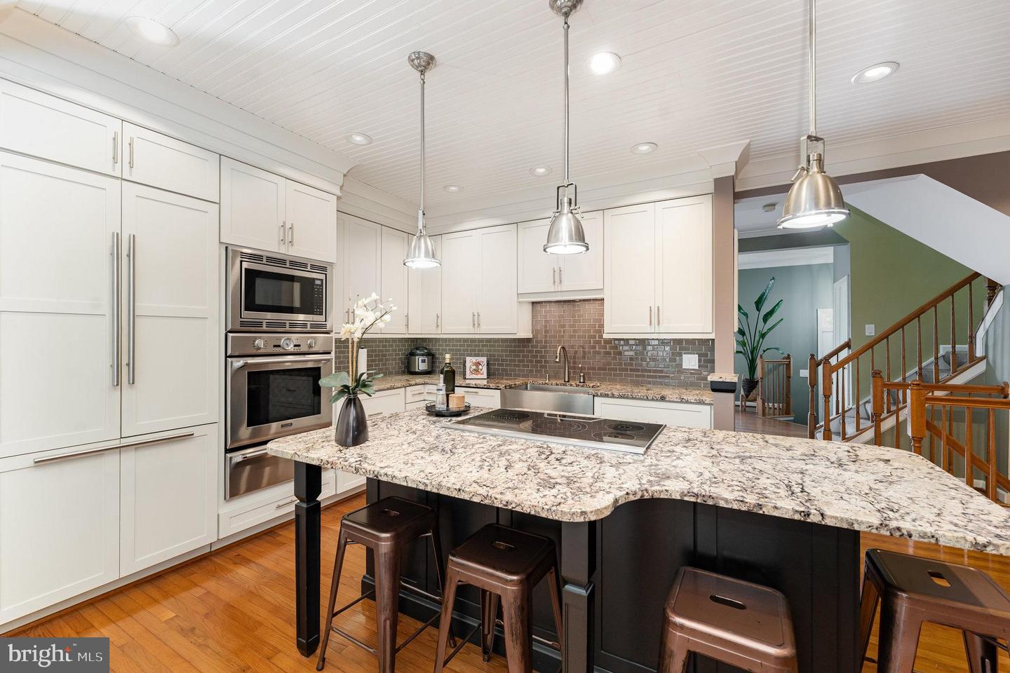 7749 EFFINGHAM SQ, ALEXANDRIA, Virginia 22315, 3 Bedrooms Bedrooms, ,3 BathroomsBathrooms,Residential,For sale,7749 EFFINGHAM SQ,VAFX2265460 MLS # VAFX2265460