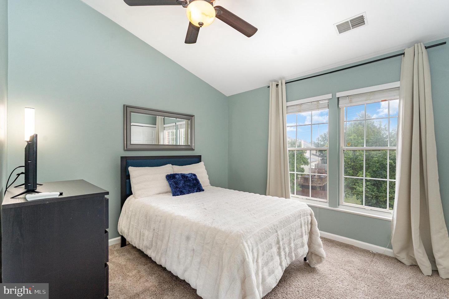 7749 EFFINGHAM SQ, ALEXANDRIA, Virginia 22315, 3 Bedrooms Bedrooms, ,3 BathroomsBathrooms,Residential,For sale,7749 EFFINGHAM SQ,VAFX2265460 MLS # VAFX2265460
