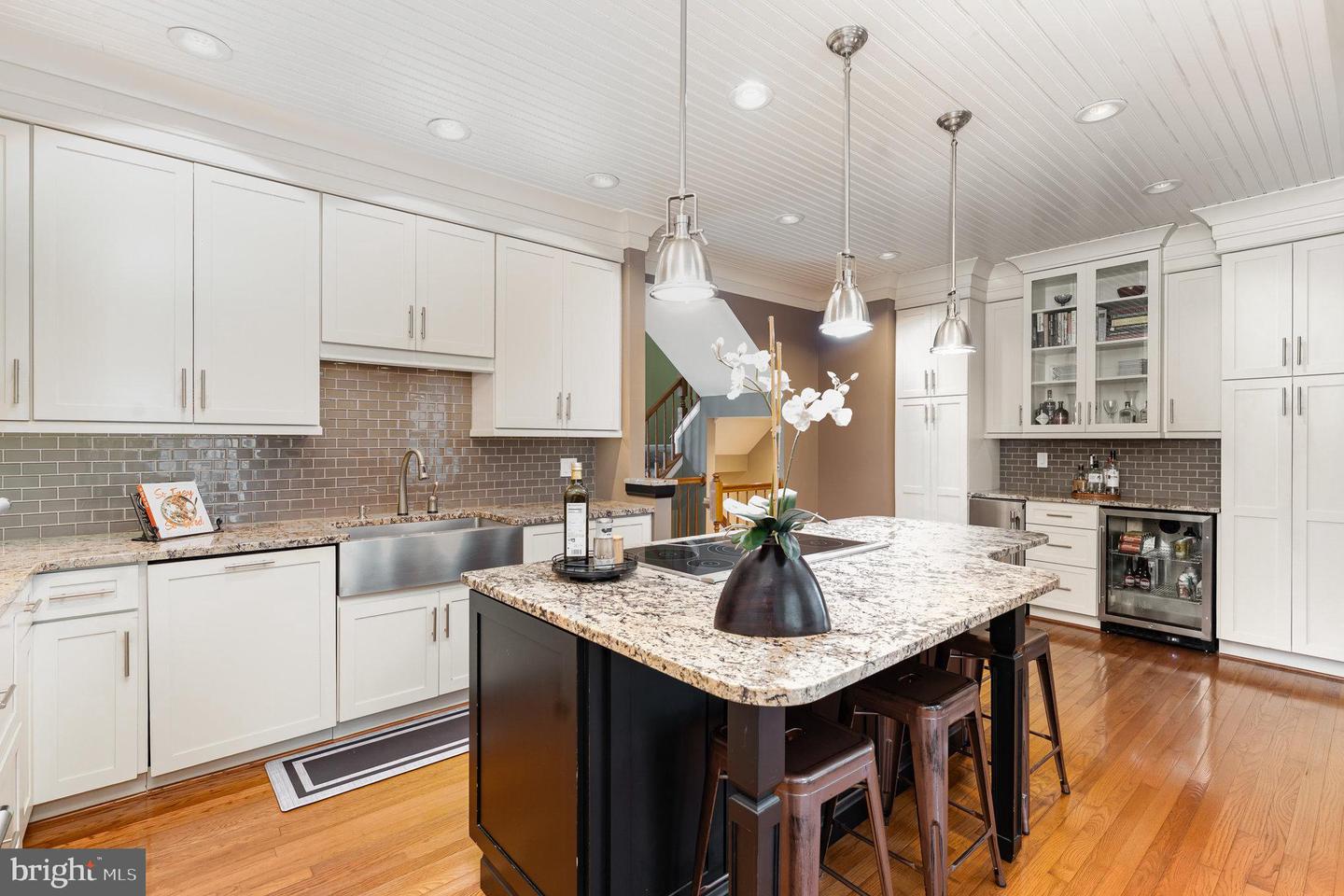 7749 EFFINGHAM SQ, ALEXANDRIA, Virginia 22315, 3 Bedrooms Bedrooms, ,3 BathroomsBathrooms,Residential,For sale,7749 EFFINGHAM SQ,VAFX2265460 MLS # VAFX2265460
