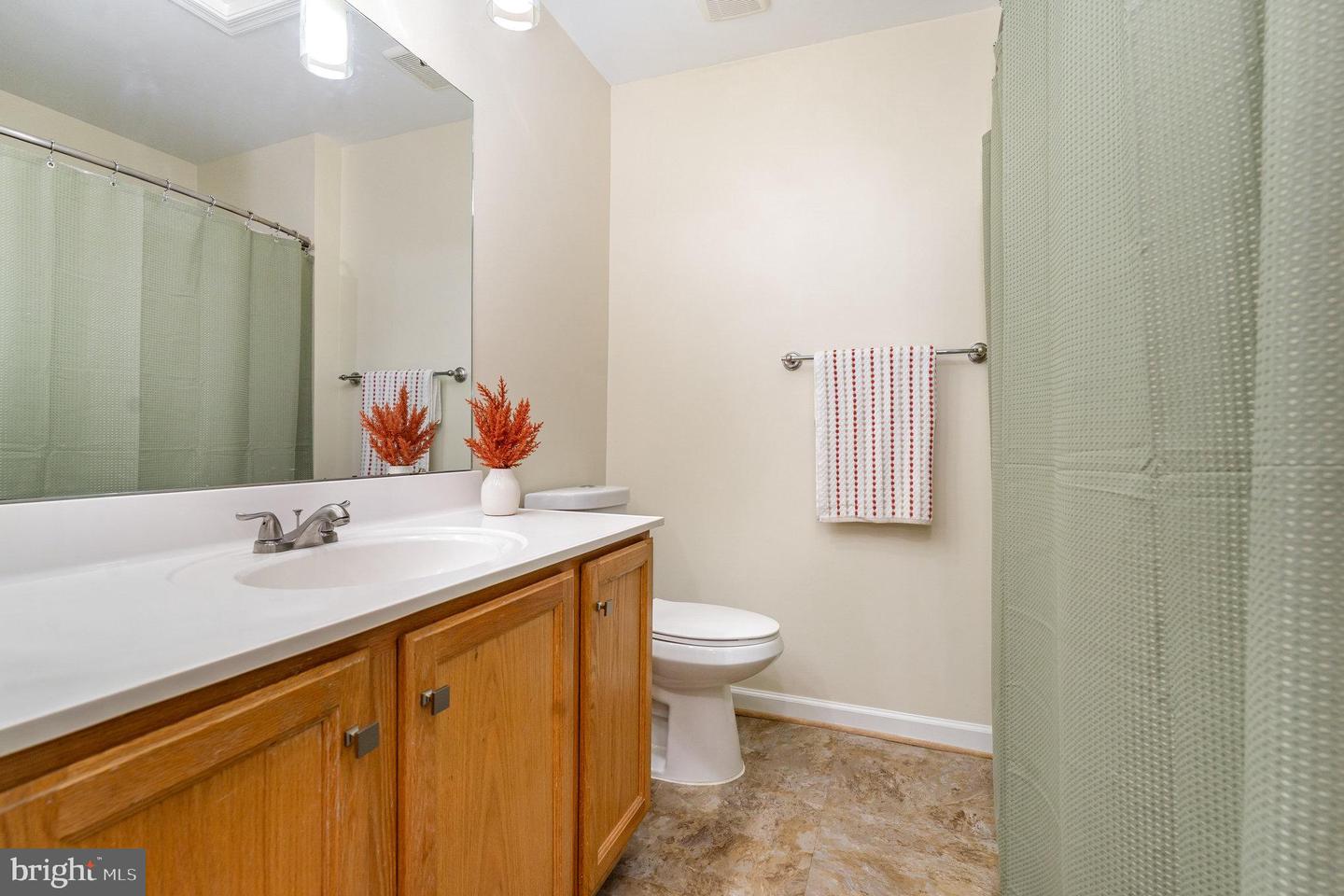 7749 EFFINGHAM SQ, ALEXANDRIA, Virginia 22315, 3 Bedrooms Bedrooms, ,3 BathroomsBathrooms,Residential,For sale,7749 EFFINGHAM SQ,VAFX2265460 MLS # VAFX2265460