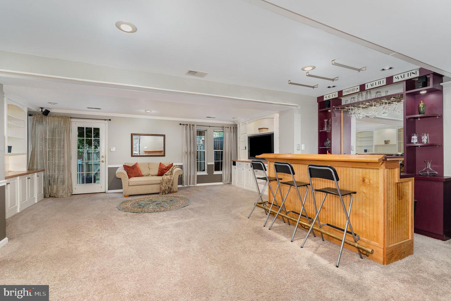 7749 EFFINGHAM SQ, ALEXANDRIA, Virginia 22315, 3 Bedrooms Bedrooms, ,3 BathroomsBathrooms,Residential,For sale,7749 EFFINGHAM SQ,VAFX2265460 MLS # VAFX2265460