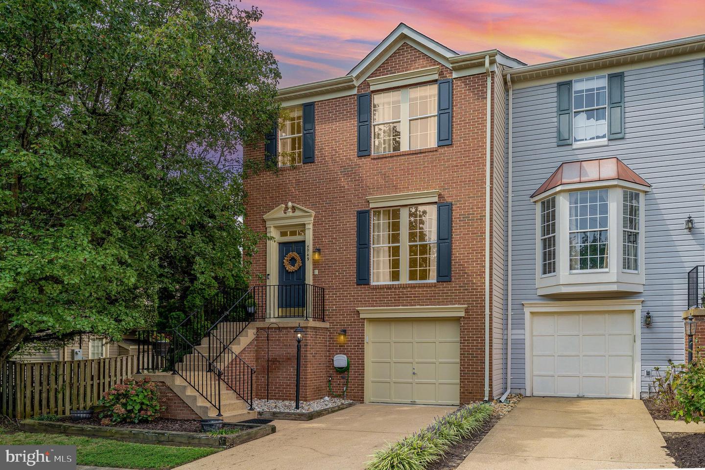 7749 EFFINGHAM SQ, ALEXANDRIA, Virginia 22315, 3 Bedrooms Bedrooms, ,3 BathroomsBathrooms,Residential,For sale,7749 EFFINGHAM SQ,VAFX2265460 MLS # VAFX2265460