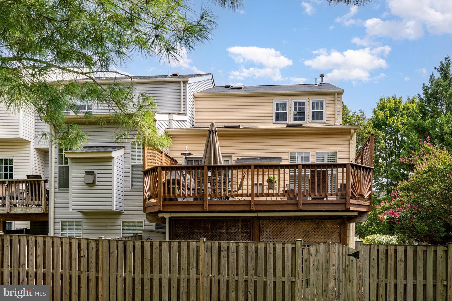 7749 EFFINGHAM SQ, ALEXANDRIA, Virginia 22315, 3 Bedrooms Bedrooms, ,3 BathroomsBathrooms,Residential,For sale,7749 EFFINGHAM SQ,VAFX2265460 MLS # VAFX2265460