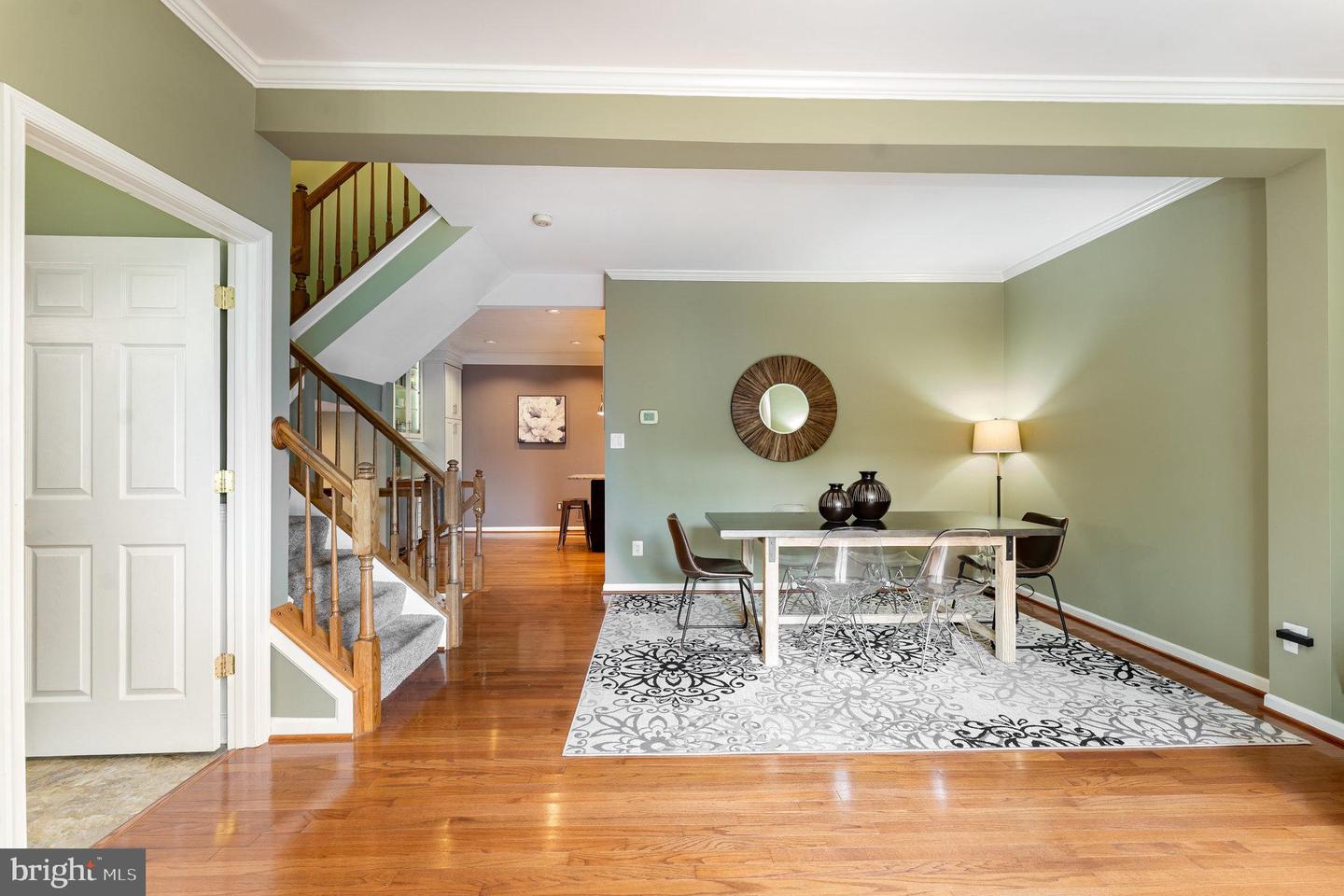 7749 EFFINGHAM SQ, ALEXANDRIA, Virginia 22315, 3 Bedrooms Bedrooms, ,3 BathroomsBathrooms,Residential,For sale,7749 EFFINGHAM SQ,VAFX2265460 MLS # VAFX2265460