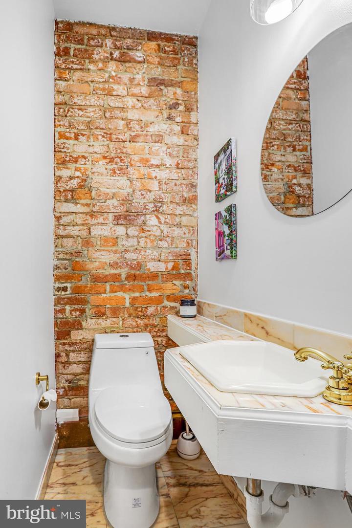 1416 21ST ST NW #101, WASHINGTON, District Of Columbia 20036, 1 Bedroom Bedrooms, ,1 BathroomBathrooms,Residential,For sale,1416 21ST ST NW #101,DCDC2221032 MLS # DCDC2221032