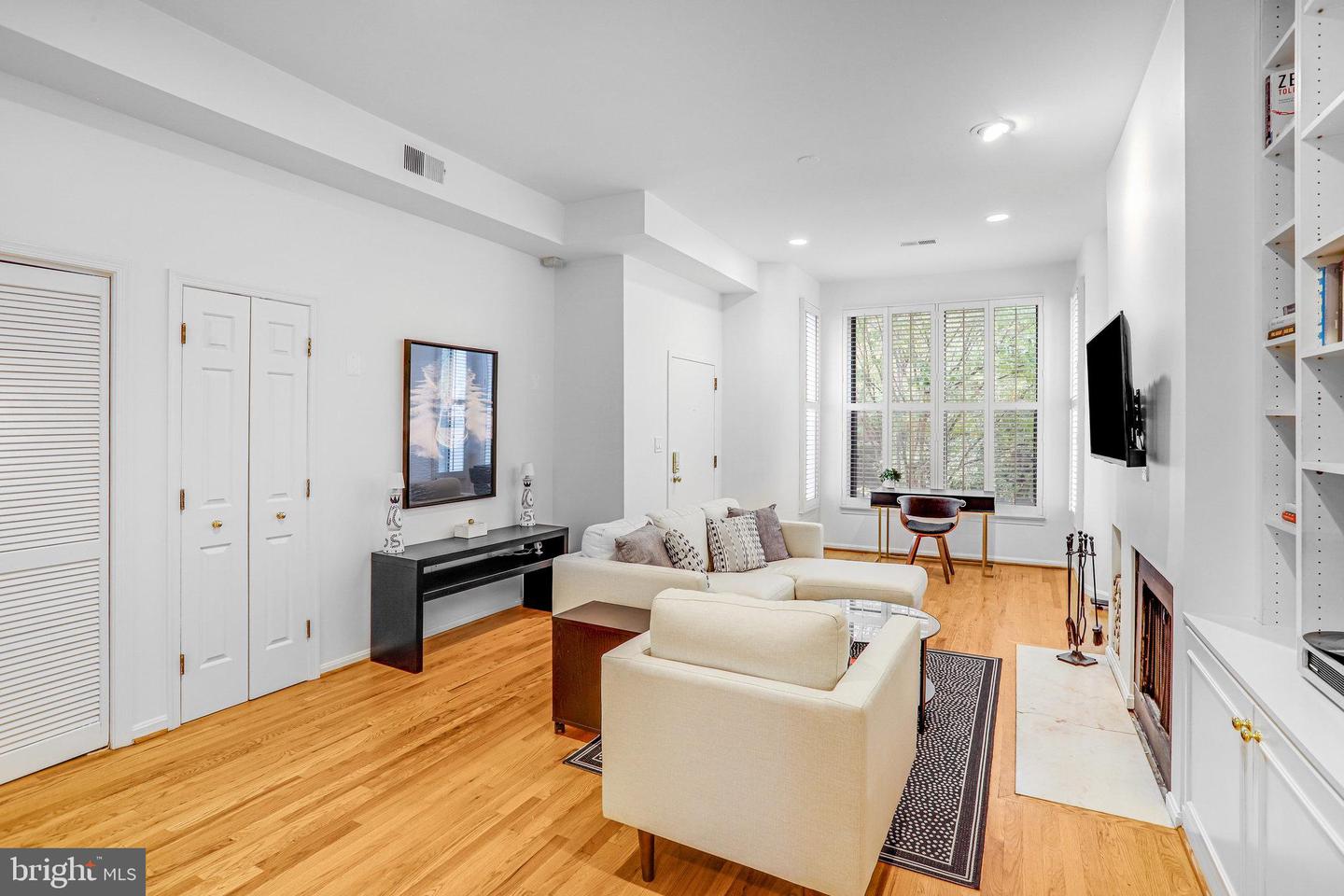 1416 21ST ST NW #101, WASHINGTON, District Of Columbia 20036, 1 Bedroom Bedrooms, ,1 BathroomBathrooms,Residential,For sale,1416 21ST ST NW #101,DCDC2221032 MLS # DCDC2221032