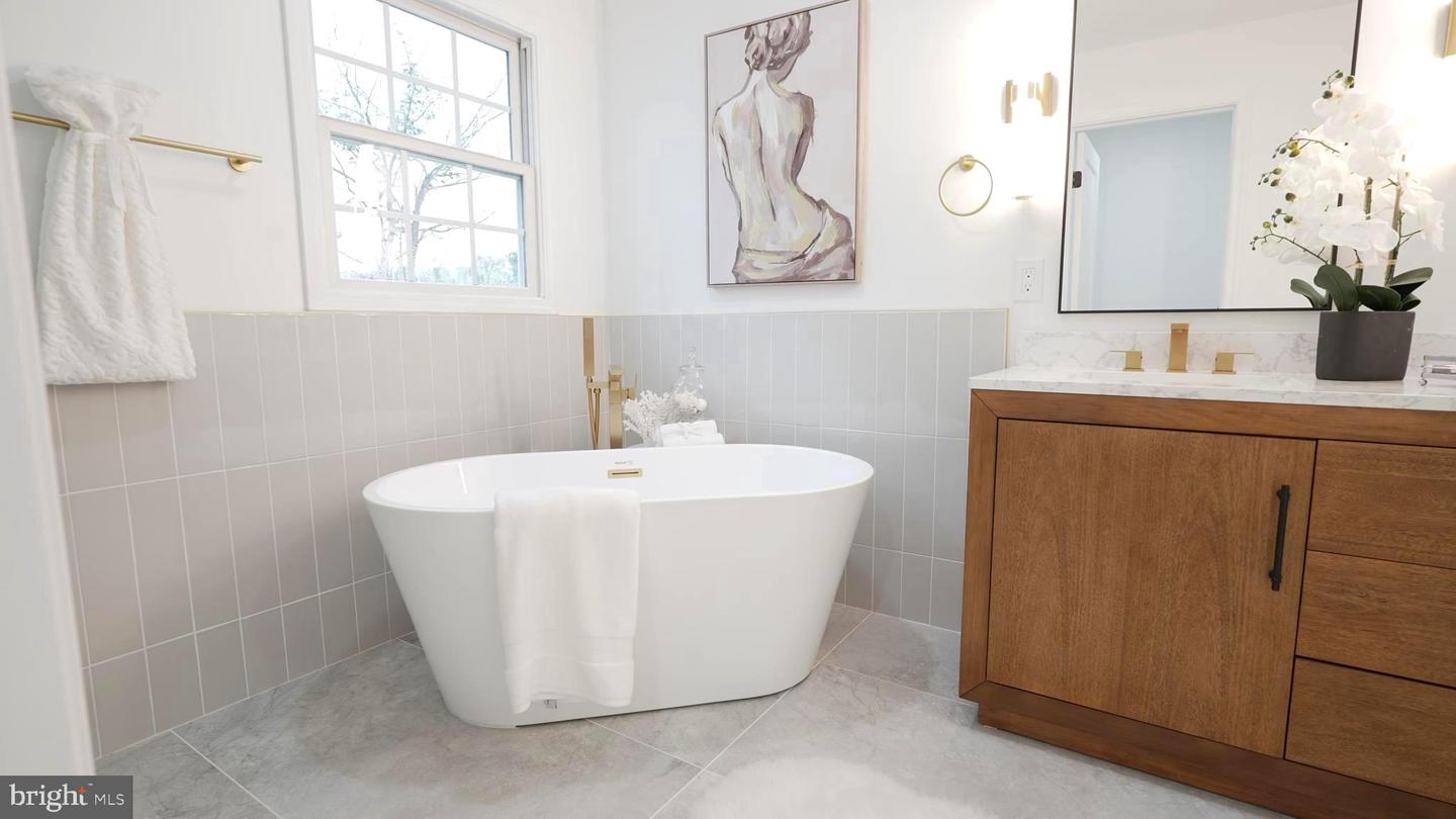 3147 HEADROW LN, FALLS CHURCH, Virginia 22042, 4 Bedrooms Bedrooms, ,3 BathroomsBathrooms,Residential,For sale,3147 HEADROW LN,VAFX2265618 MLS # VAFX2265618