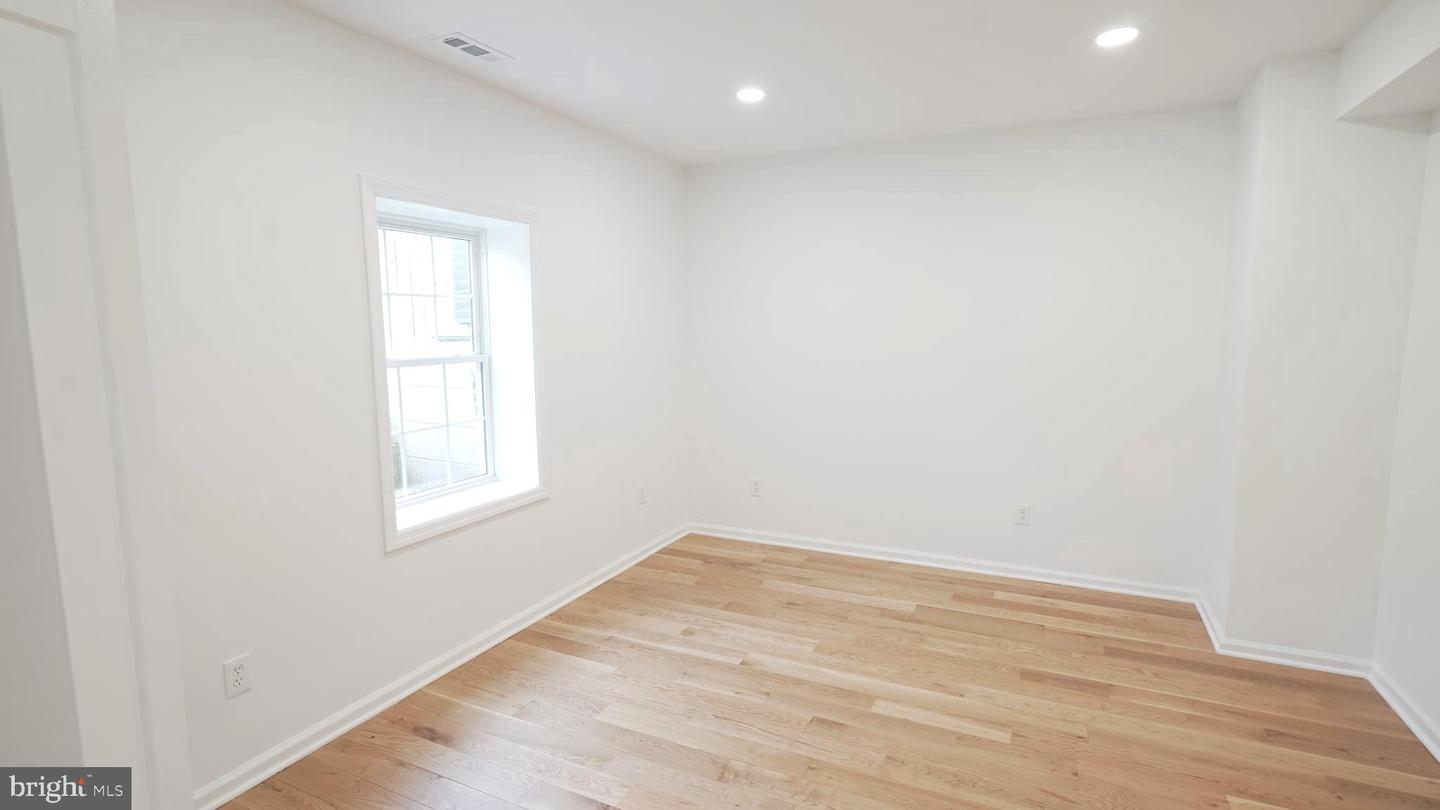 3147 HEADROW LN, FALLS CHURCH, Virginia 22042, 4 Bedrooms Bedrooms, ,3 BathroomsBathrooms,Residential,For sale,3147 HEADROW LN,VAFX2265618 MLS # VAFX2265618