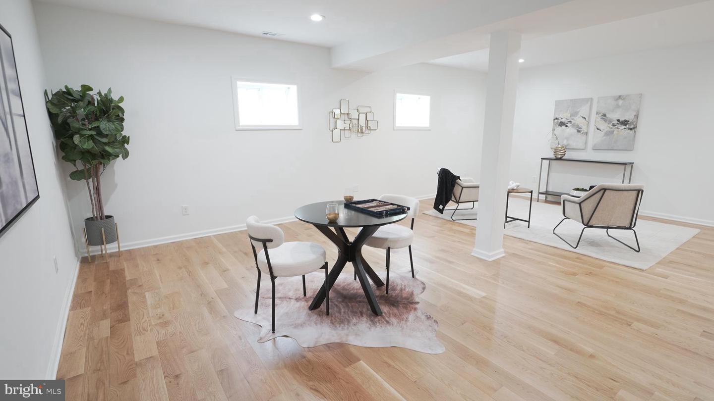 3147 HEADROW LN, FALLS CHURCH, Virginia 22042, 4 Bedrooms Bedrooms, ,3 BathroomsBathrooms,Residential,For sale,3147 HEADROW LN,VAFX2265618 MLS # VAFX2265618