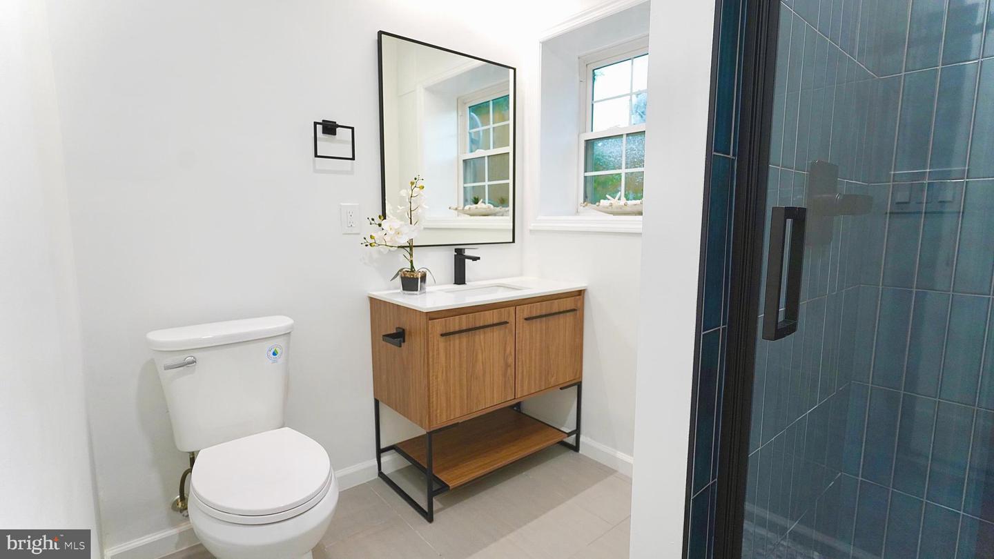 3147 HEADROW LN, FALLS CHURCH, Virginia 22042, 4 Bedrooms Bedrooms, ,3 BathroomsBathrooms,Residential,For sale,3147 HEADROW LN,VAFX2265618 MLS # VAFX2265618