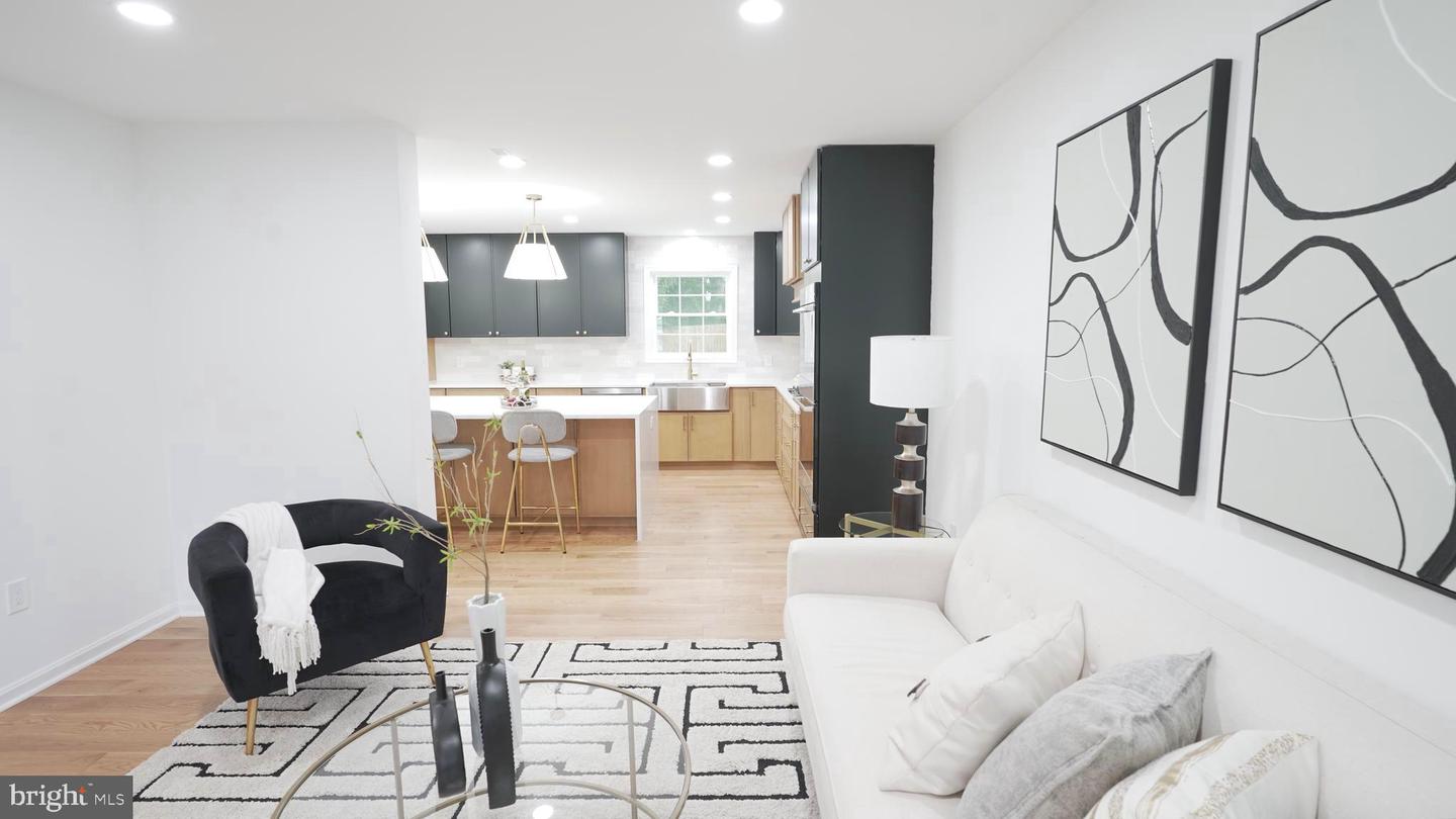 3147 HEADROW LN, FALLS CHURCH, Virginia 22042, 4 Bedrooms Bedrooms, ,3 BathroomsBathrooms,Residential,For sale,3147 HEADROW LN,VAFX2265618 MLS # VAFX2265618