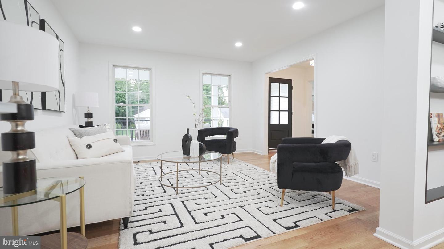 3147 HEADROW LN, FALLS CHURCH, Virginia 22042, 4 Bedrooms Bedrooms, ,3 BathroomsBathrooms,Residential,For sale,3147 HEADROW LN,VAFX2265618 MLS # VAFX2265618