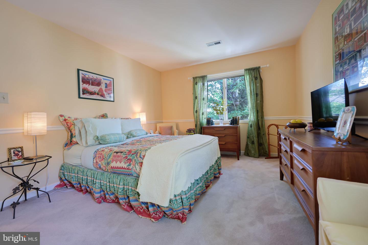 1410 CEDAR AVE, MCLEAN, Virginia 22101, 6 Bedrooms Bedrooms, ,5 BathroomsBathrooms,Residential,For sale,1410 CEDAR AVE,VAFX2265816 MLS # VAFX2265816