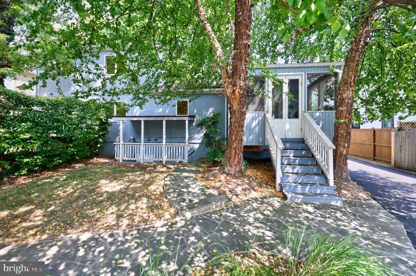 1410 CEDAR AVE, MCLEAN, Virginia 22101, 6 Bedrooms Bedrooms, ,5 BathroomsBathrooms,Residential,For sale,1410 CEDAR AVE,VAFX2265816 MLS # VAFX2265816