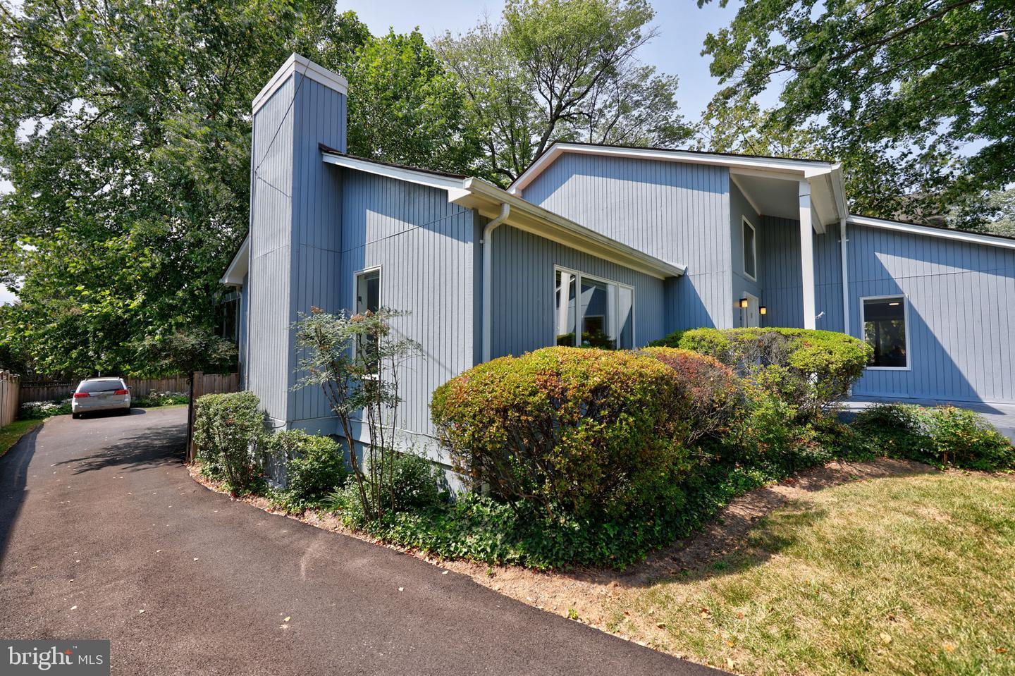1410 CEDAR AVE, MCLEAN, Virginia 22101, 6 Bedrooms Bedrooms, ,5 BathroomsBathrooms,Residential,For sale,1410 CEDAR AVE,VAFX2265816 MLS # VAFX2265816