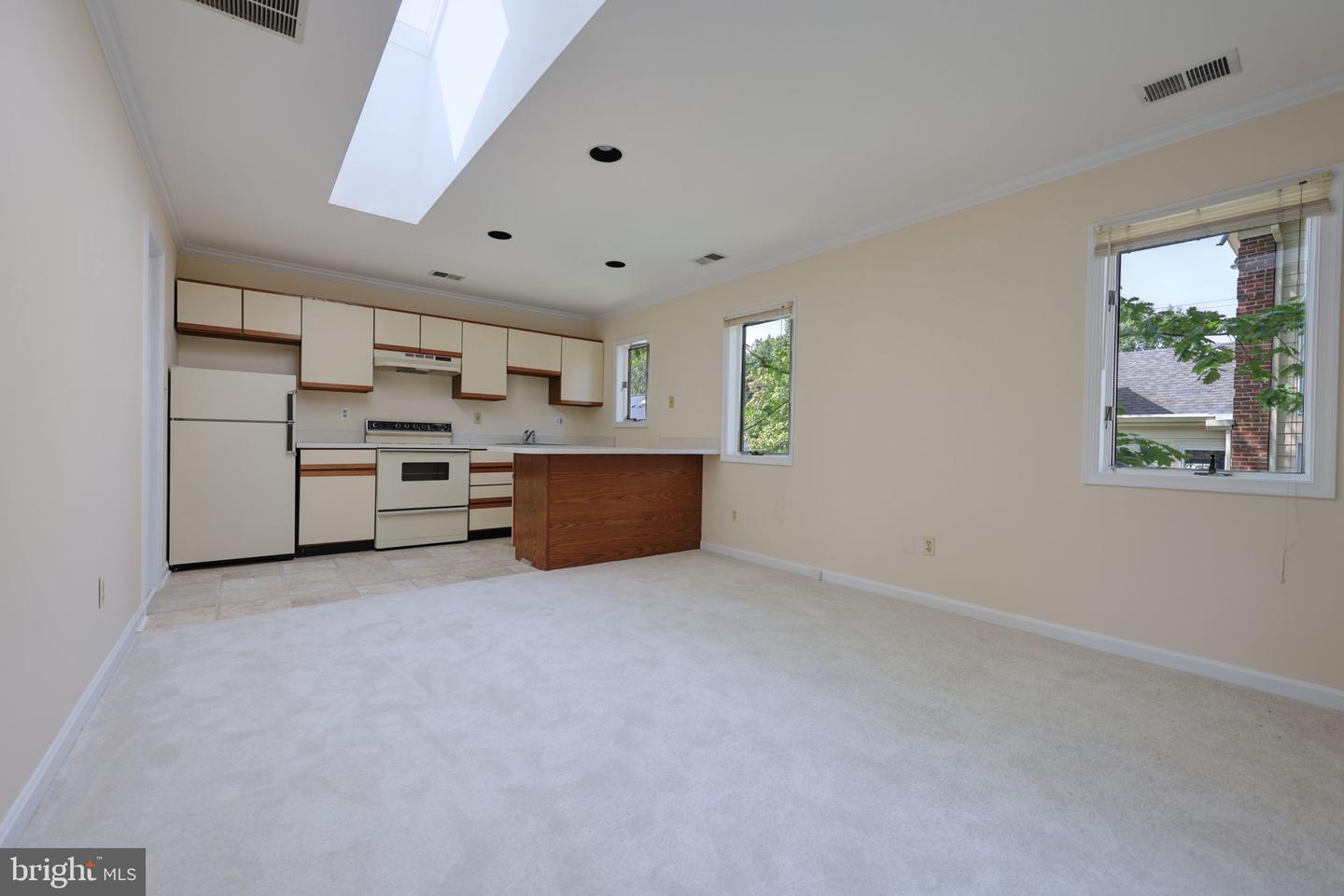 1410 CEDAR AVE, MCLEAN, Virginia 22101, 6 Bedrooms Bedrooms, ,5 BathroomsBathrooms,Residential,For sale,1410 CEDAR AVE,VAFX2265816 MLS # VAFX2265816