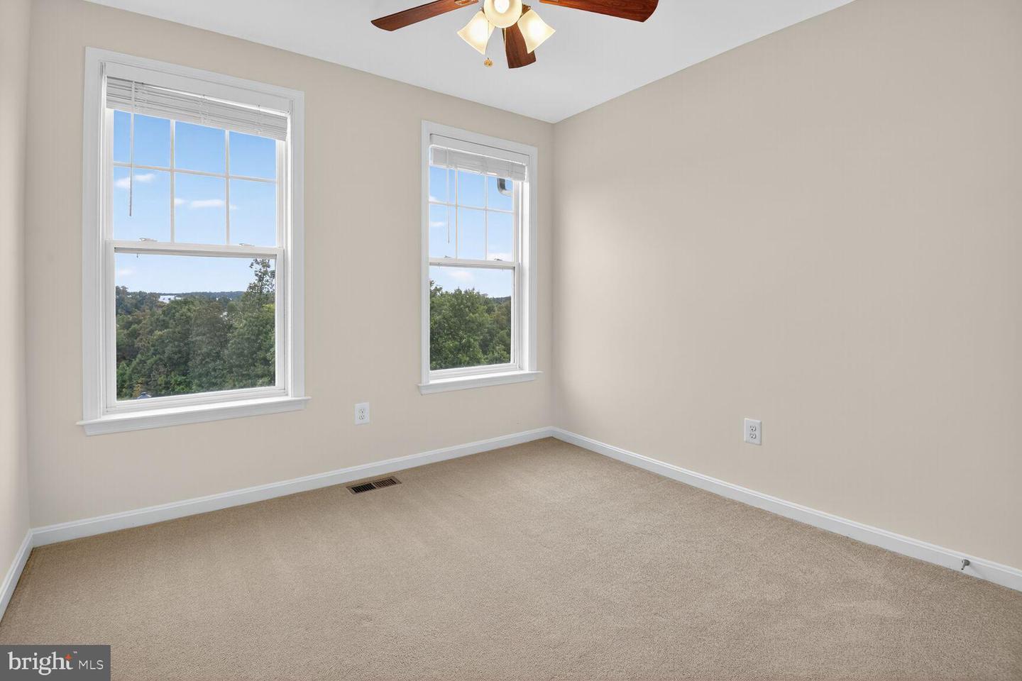 9218 DAWKINS CREST CIR, BRISTOW, Virginia 20136, 3 Bedrooms Bedrooms, 7 Rooms Rooms,2 BathroomsBathrooms,Residential,For sale,9218 DAWKINS CREST CIR,VAPW2103620 MLS # VAPW2103620