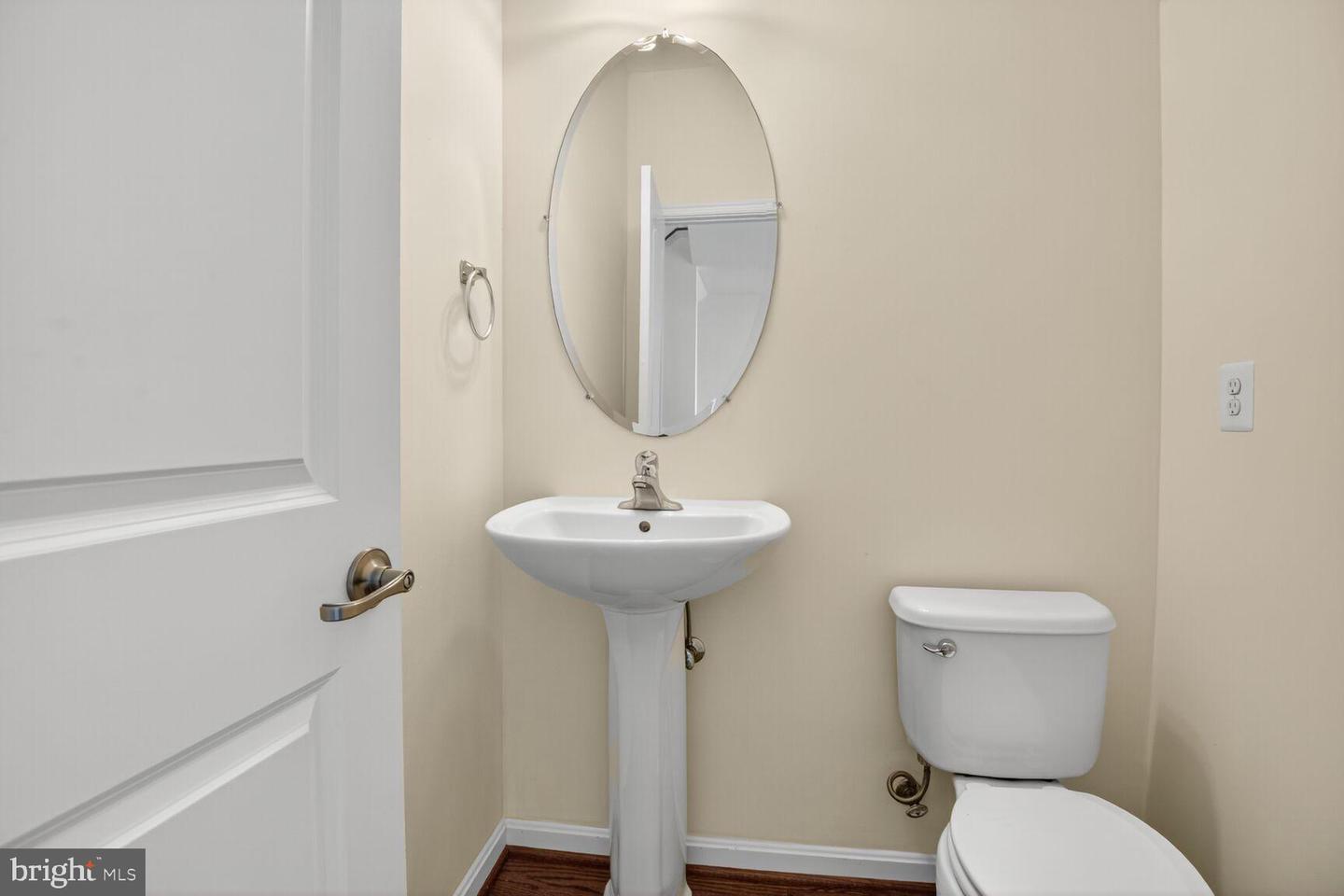 9218 DAWKINS CREST CIR, BRISTOW, Virginia 20136, 3 Bedrooms Bedrooms, 7 Rooms Rooms,2 BathroomsBathrooms,Residential,For sale,9218 DAWKINS CREST CIR,VAPW2103620 MLS # VAPW2103620