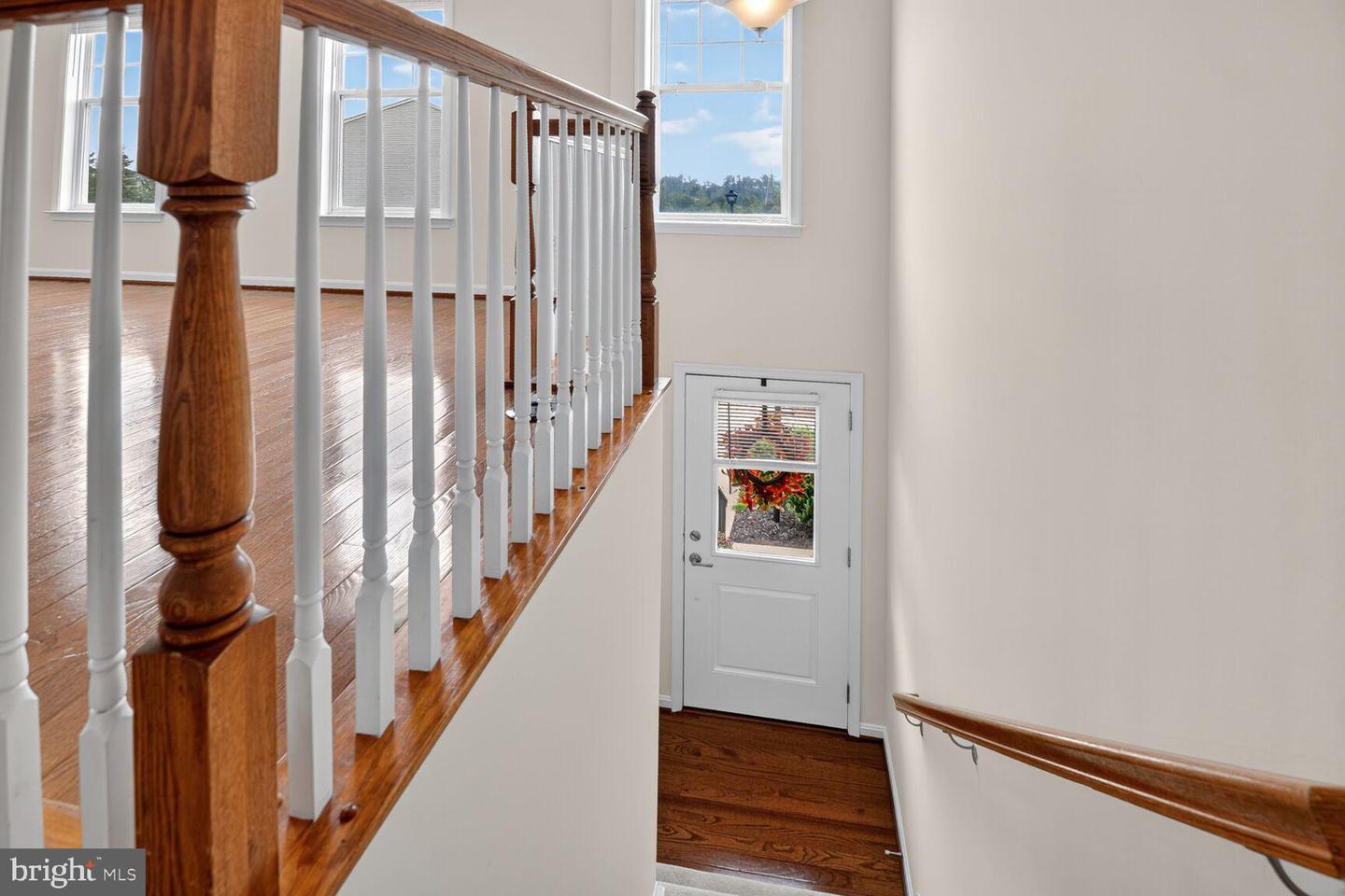 9218 DAWKINS CREST CIR, BRISTOW, Virginia 20136, 3 Bedrooms Bedrooms, 7 Rooms Rooms,2 BathroomsBathrooms,Residential,For sale,9218 DAWKINS CREST CIR,VAPW2103620 MLS # VAPW2103620
