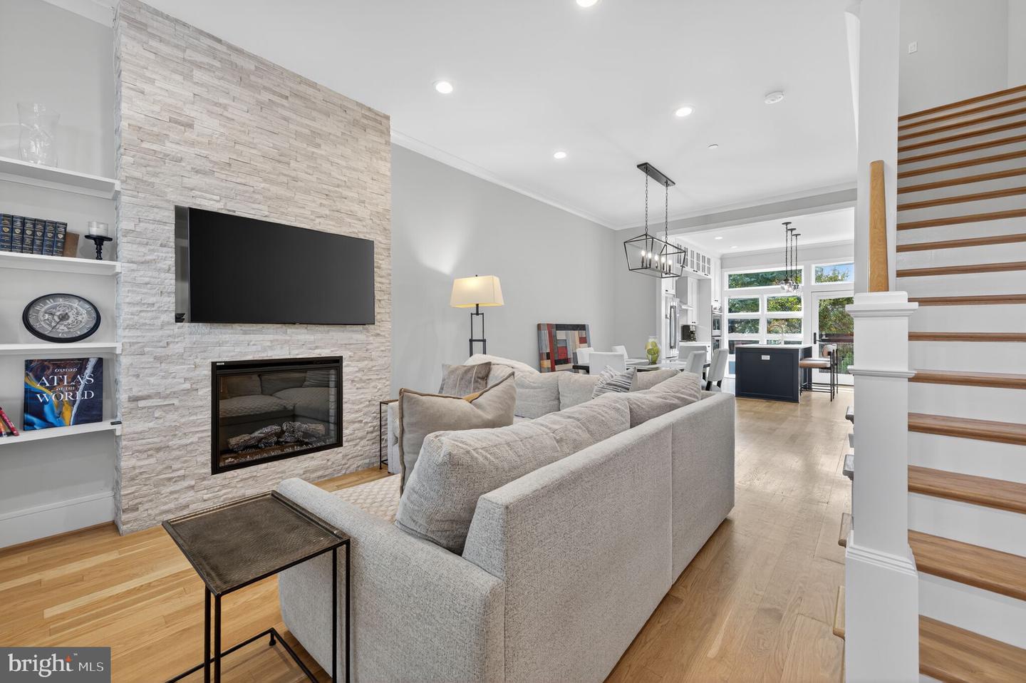 1309 D ST SE, WASHINGTON, District Of Columbia 20003, 3 Bedrooms Bedrooms, ,4 BathroomsBathrooms,Residential,For sale,1309 D ST SE,DCDC2221516 MLS # DCDC2221516