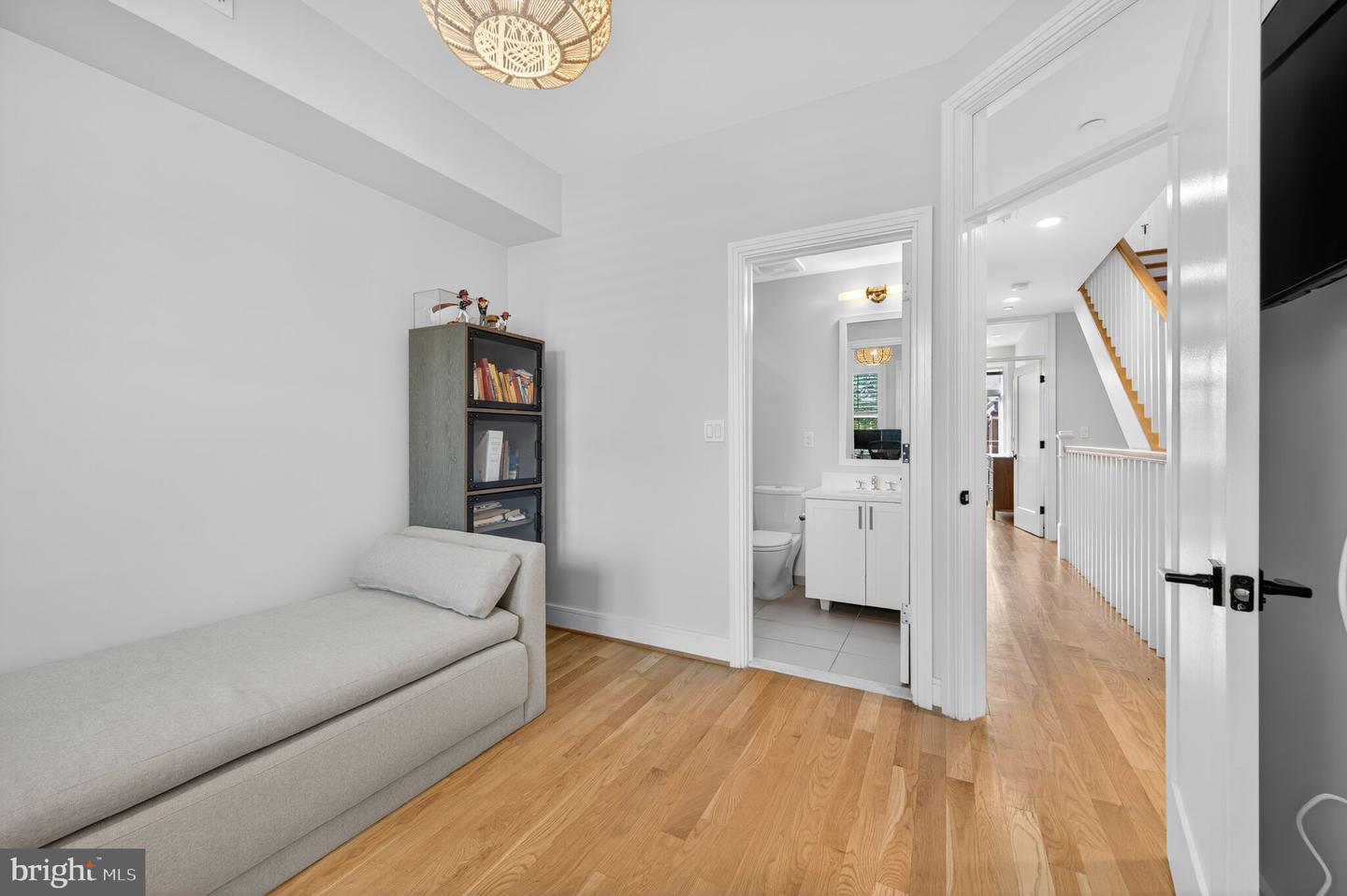 1309 D ST SE, WASHINGTON, District Of Columbia 20003, 3 Bedrooms Bedrooms, ,4 BathroomsBathrooms,Residential,For sale,1309 D ST SE,DCDC2221516 MLS # DCDC2221516
