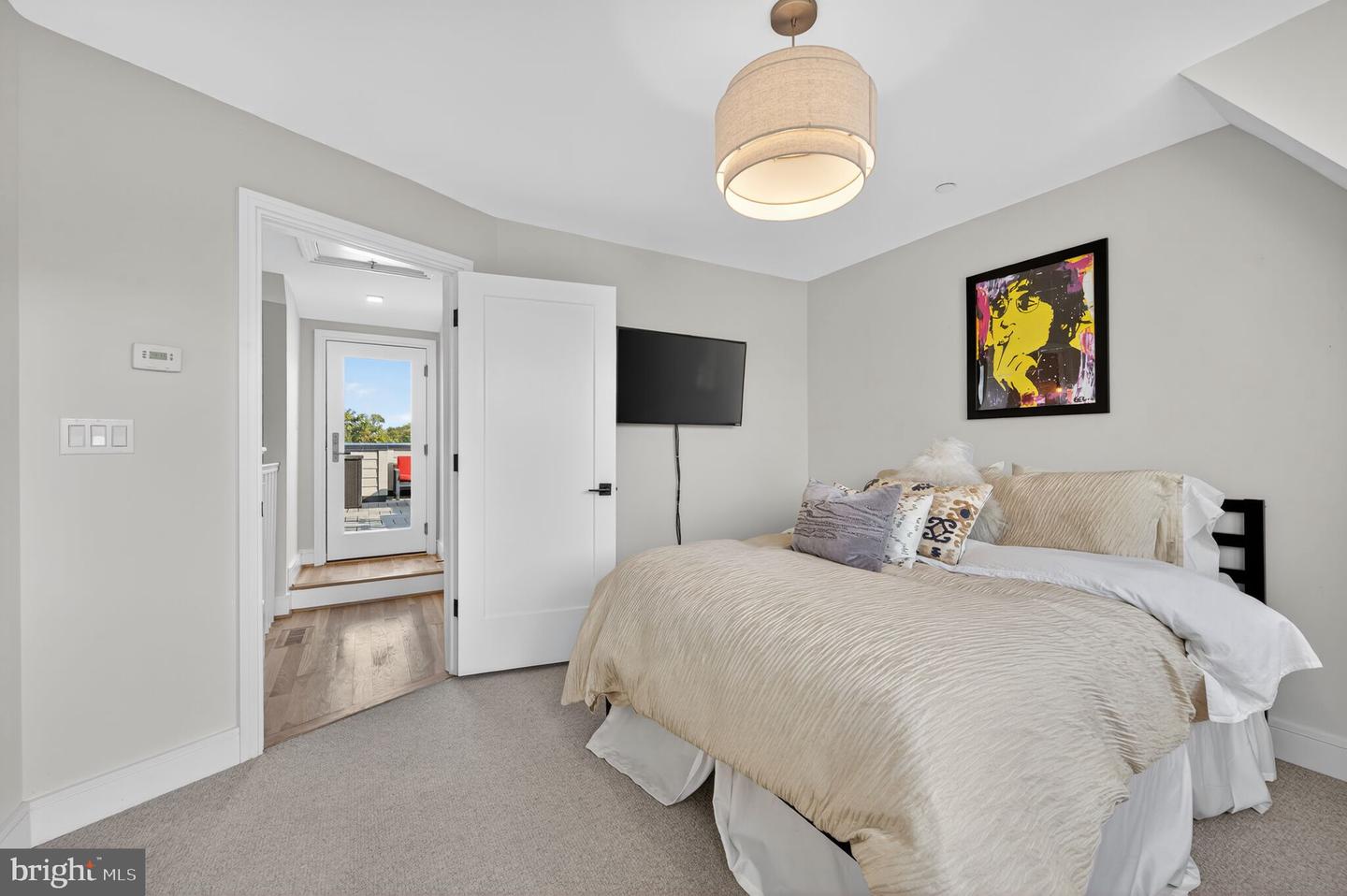 1309 D ST SE, WASHINGTON, District Of Columbia 20003, 3 Bedrooms Bedrooms, ,4 BathroomsBathrooms,Residential,For sale,1309 D ST SE,DCDC2221516 MLS # DCDC2221516