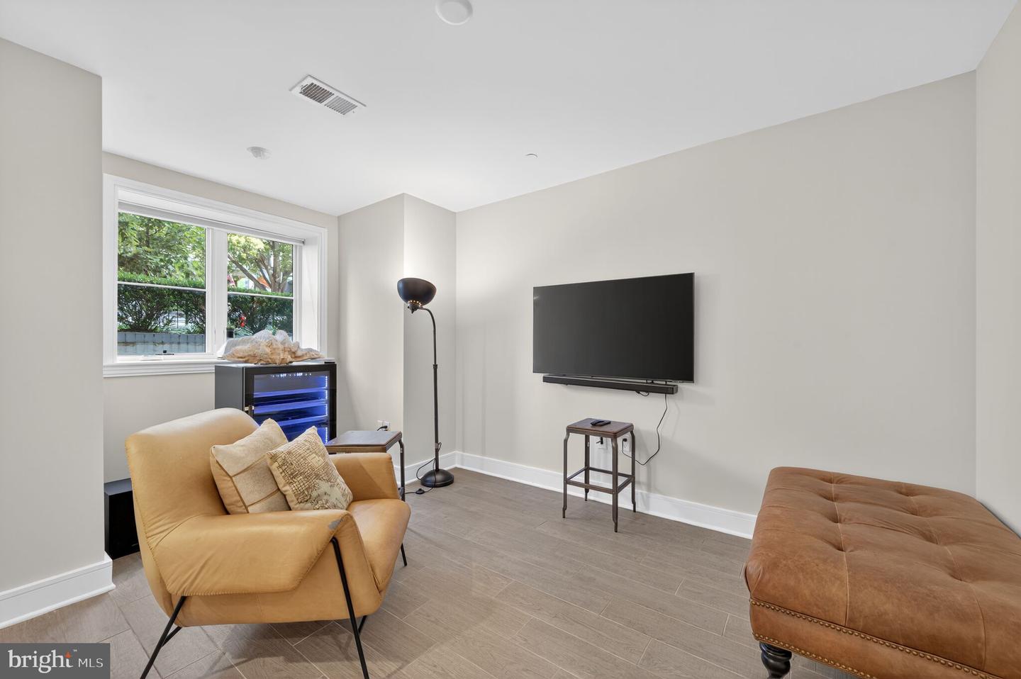 1309 D ST SE, WASHINGTON, District Of Columbia 20003, 3 Bedrooms Bedrooms, ,4 BathroomsBathrooms,Residential,For sale,1309 D ST SE,DCDC2221516 MLS # DCDC2221516