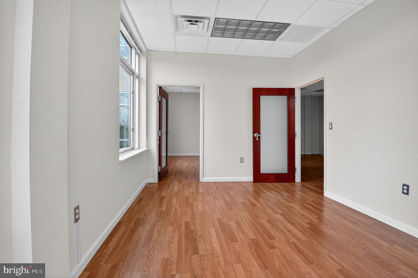 46090 LAKE CENTER PLZ #203, STERLING, Virginia 20165, ,Land,For sale,46090 LAKE CENTER PLZ #203,VALO2107776 MLS # VALO2107776