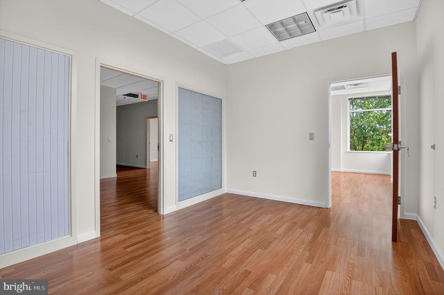 46090 LAKE CENTER PLZ #203, STERLING, Virginia 20165, ,Land,For sale,46090 LAKE CENTER PLZ #203,VALO2107776 MLS # VALO2107776