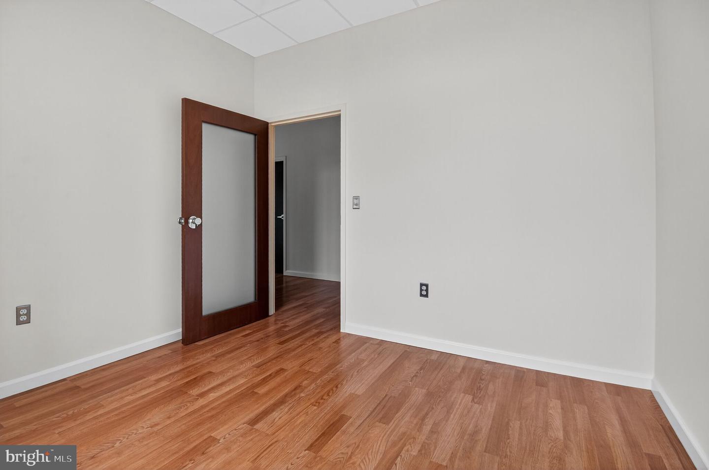 46090 LAKE CENTER PLZ #203, STERLING, Virginia 20165, ,Land,For sale,46090 LAKE CENTER PLZ #203,VALO2107776 MLS # VALO2107776