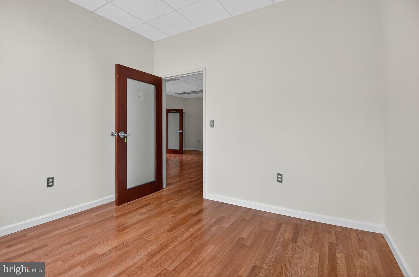 46090 LAKE CENTER PLZ #203, STERLING, Virginia 20165, ,Land,For sale,46090 LAKE CENTER PLZ #203,VALO2107776 MLS # VALO2107776