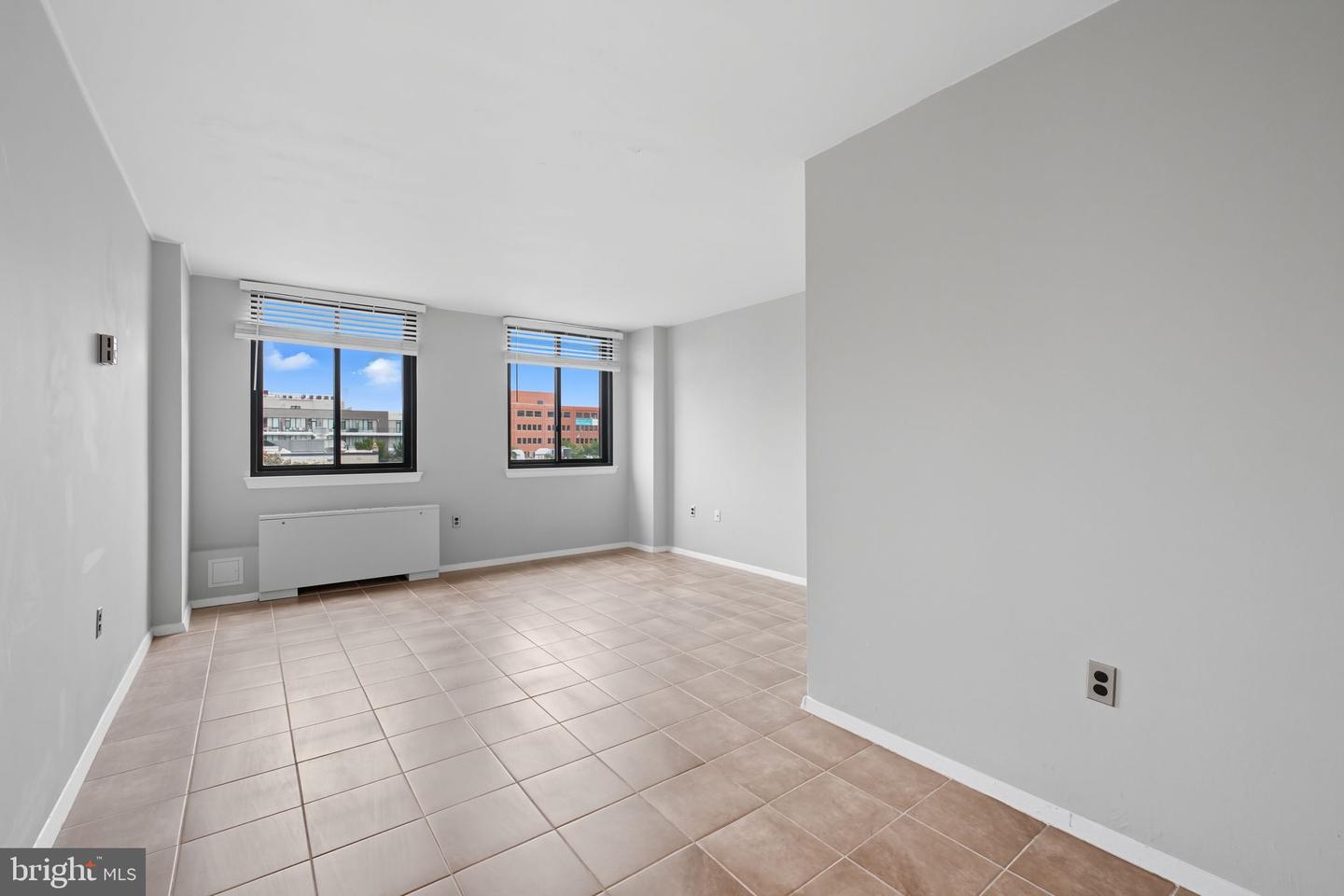 801 N PITT ST #306, ALEXANDRIA, Virginia 22314, ,1 BathroomBathrooms,Residential,For sale,801 N PITT ST #306,VAAX2049530 MLS # VAAX2049530