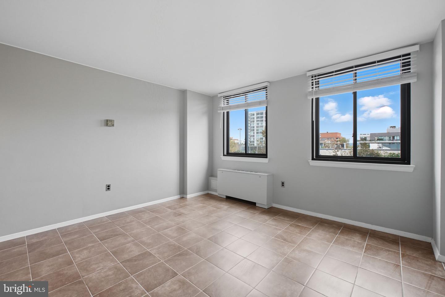 801 N PITT ST #306, ALEXANDRIA, Virginia 22314, ,1 BathroomBathrooms,Residential,For sale,801 N PITT ST #306,VAAX2049530 MLS # VAAX2049530