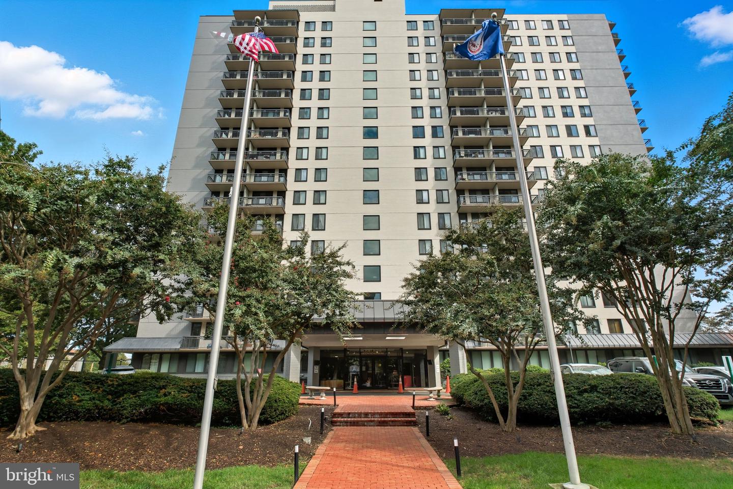 801 N PITT ST #306, ALEXANDRIA, Virginia 22314, ,1 BathroomBathrooms,Residential,For sale,801 N PITT ST #306,VAAX2049530 MLS # VAAX2049530
