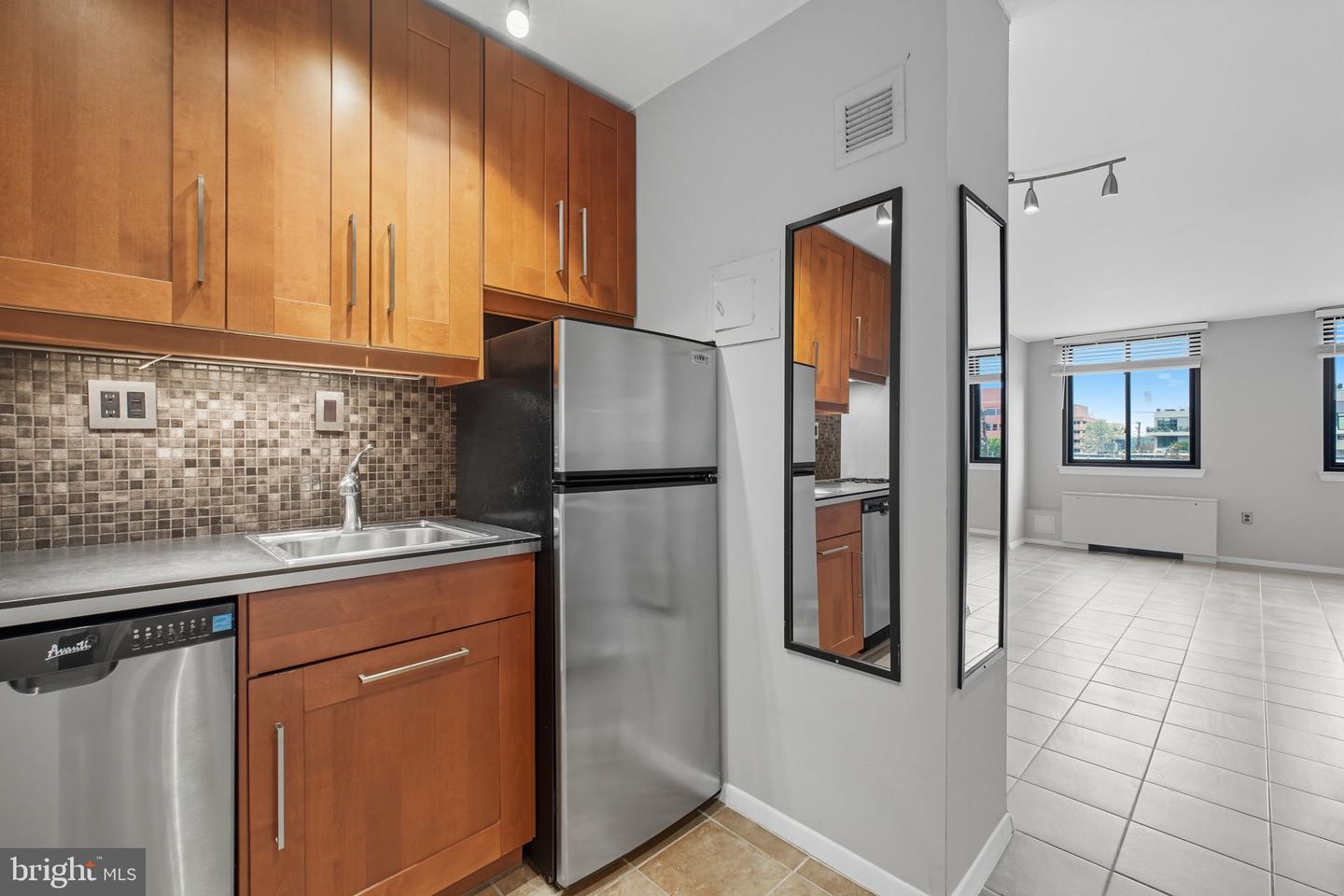 801 N PITT ST #306, ALEXANDRIA, Virginia 22314, ,1 BathroomBathrooms,Residential,For sale,801 N PITT ST #306,VAAX2049530 MLS # VAAX2049530