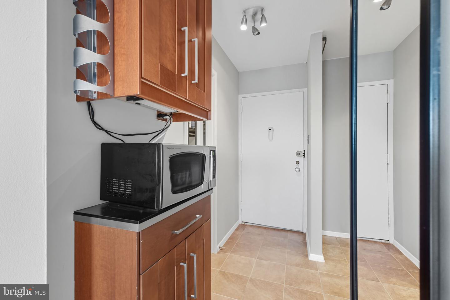 801 N PITT ST #306, ALEXANDRIA, Virginia 22314, ,1 BathroomBathrooms,Residential,For sale,801 N PITT ST #306,VAAX2049530 MLS # VAAX2049530