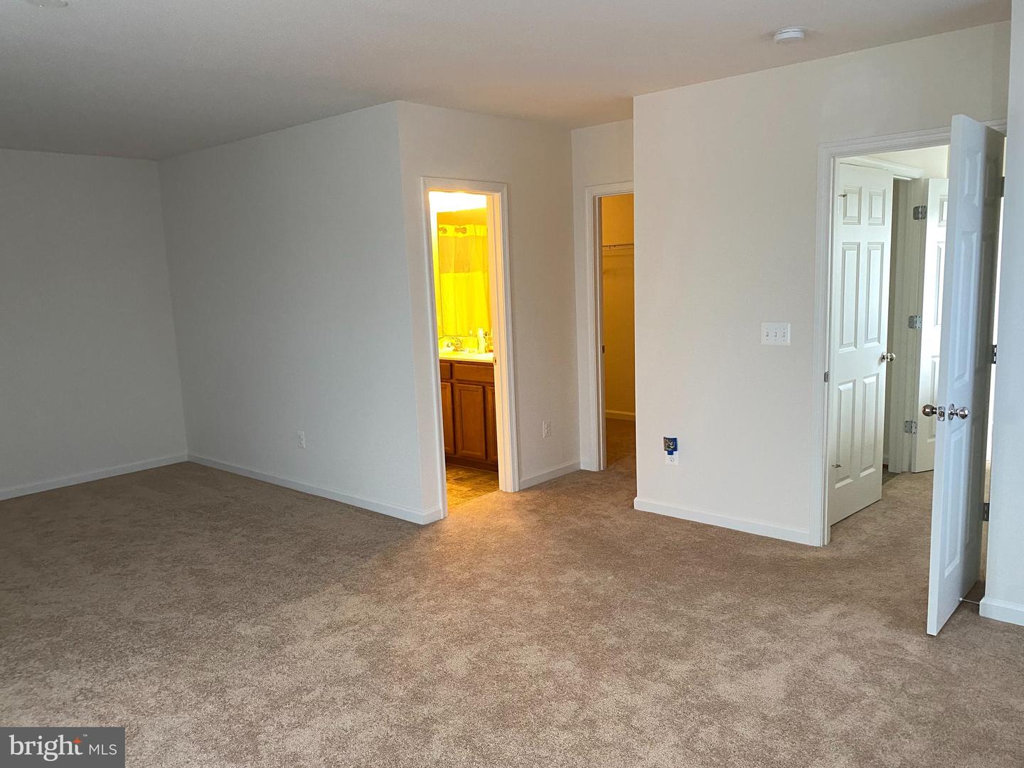 109 DRESDEN CT, STEPHENSON, Virginia 22656, 3 Bedrooms Bedrooms, ,2 BathroomsBathrooms,Residential,For sale,109 DRESDEN CT,VAFV2036746 MLS # VAFV2036746