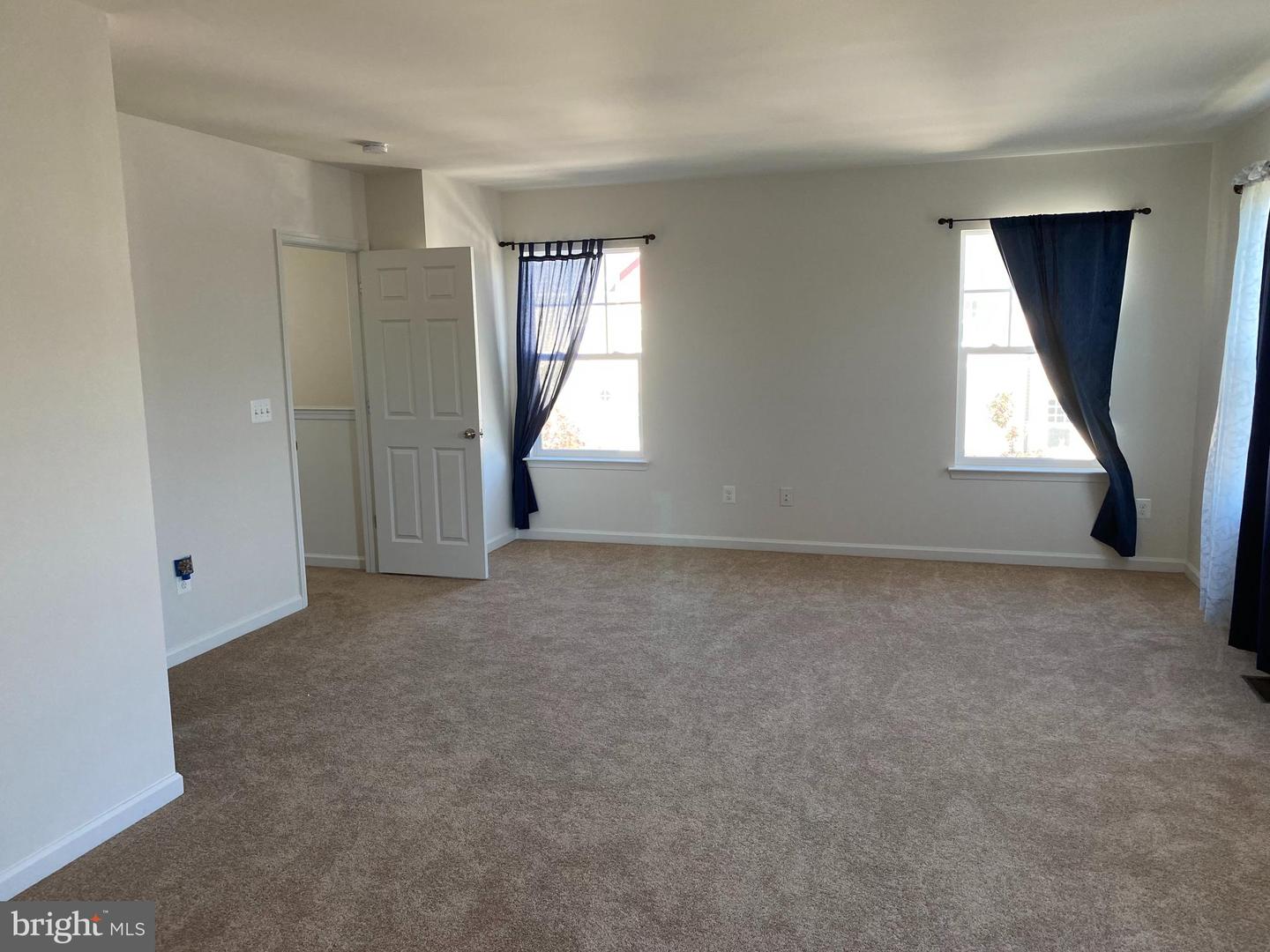 109 DRESDEN CT, STEPHENSON, Virginia 22656, 3 Bedrooms Bedrooms, ,2 BathroomsBathrooms,Residential,For sale,109 DRESDEN CT,VAFV2036746 MLS # VAFV2036746