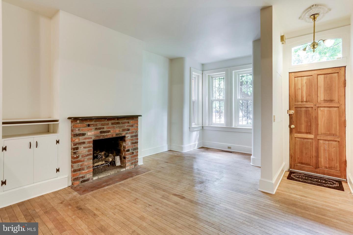1824 16TH ST NW, WASHINGTON, District Of Columbia 20009, 4 Bedrooms Bedrooms, ,2 BathroomsBathrooms,Residential,For sale,1824 16TH ST NW,DCDC2221786 MLS # DCDC2221786